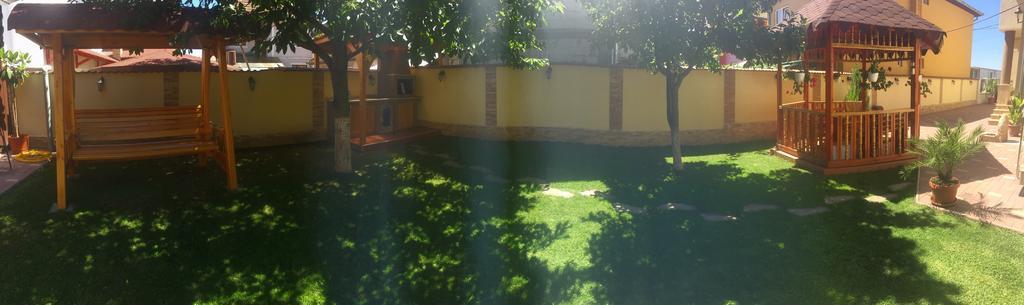 Casa Vio Hotel Haţeg Buitenkant foto
